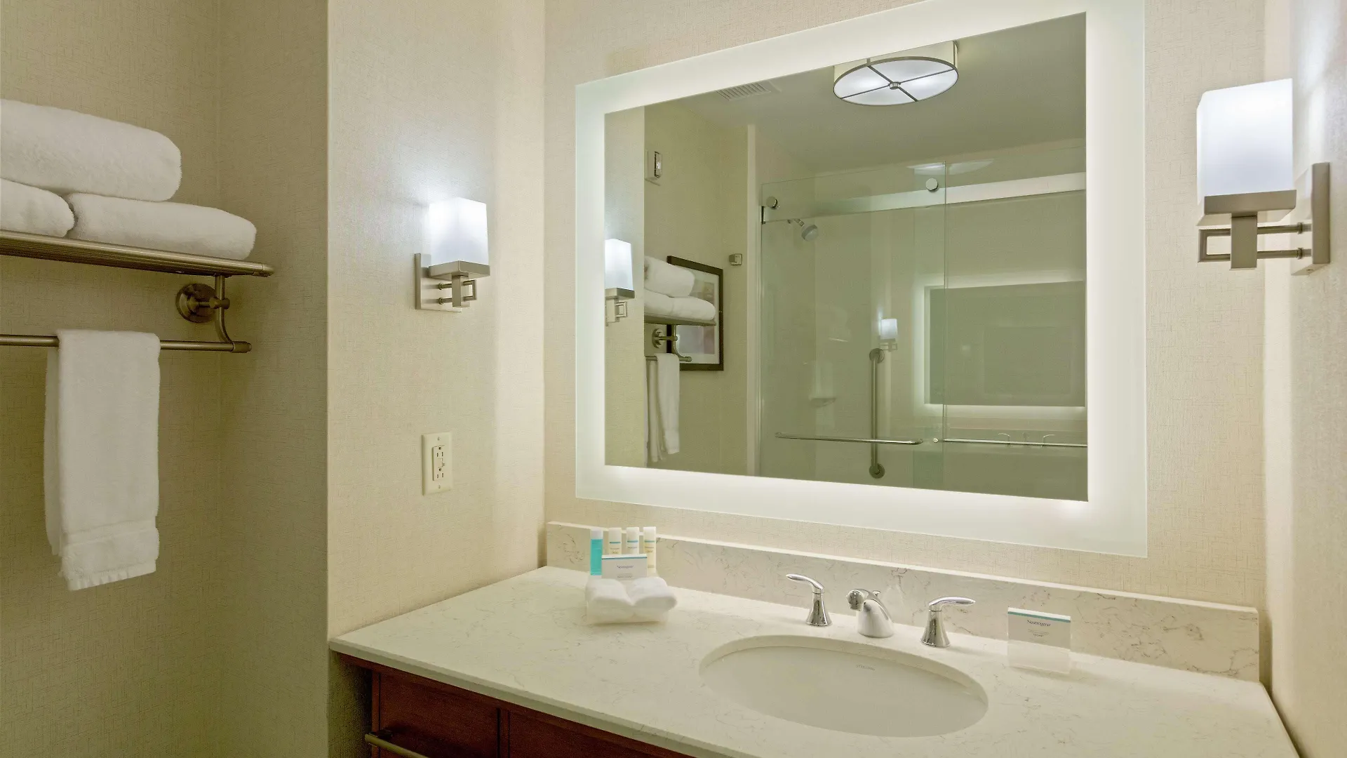Homewood Suites By Hilton Richmond-Downtown 3*, Richmond Estados Unidos