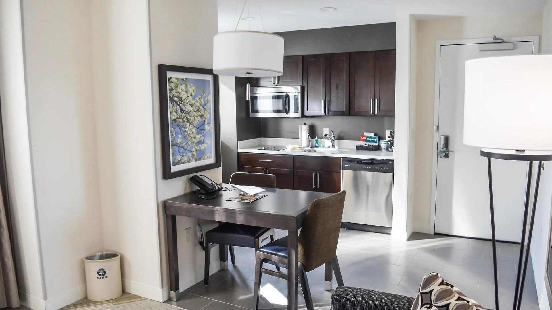 Homewood Suites By Hilton Richmond-Downtown 3*, Richmond