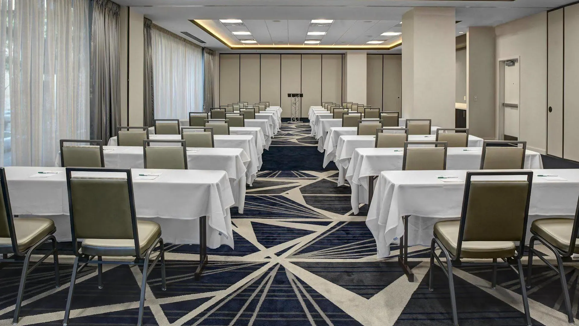 Homewood Suites By Hilton Richmond-Downtown Richmond